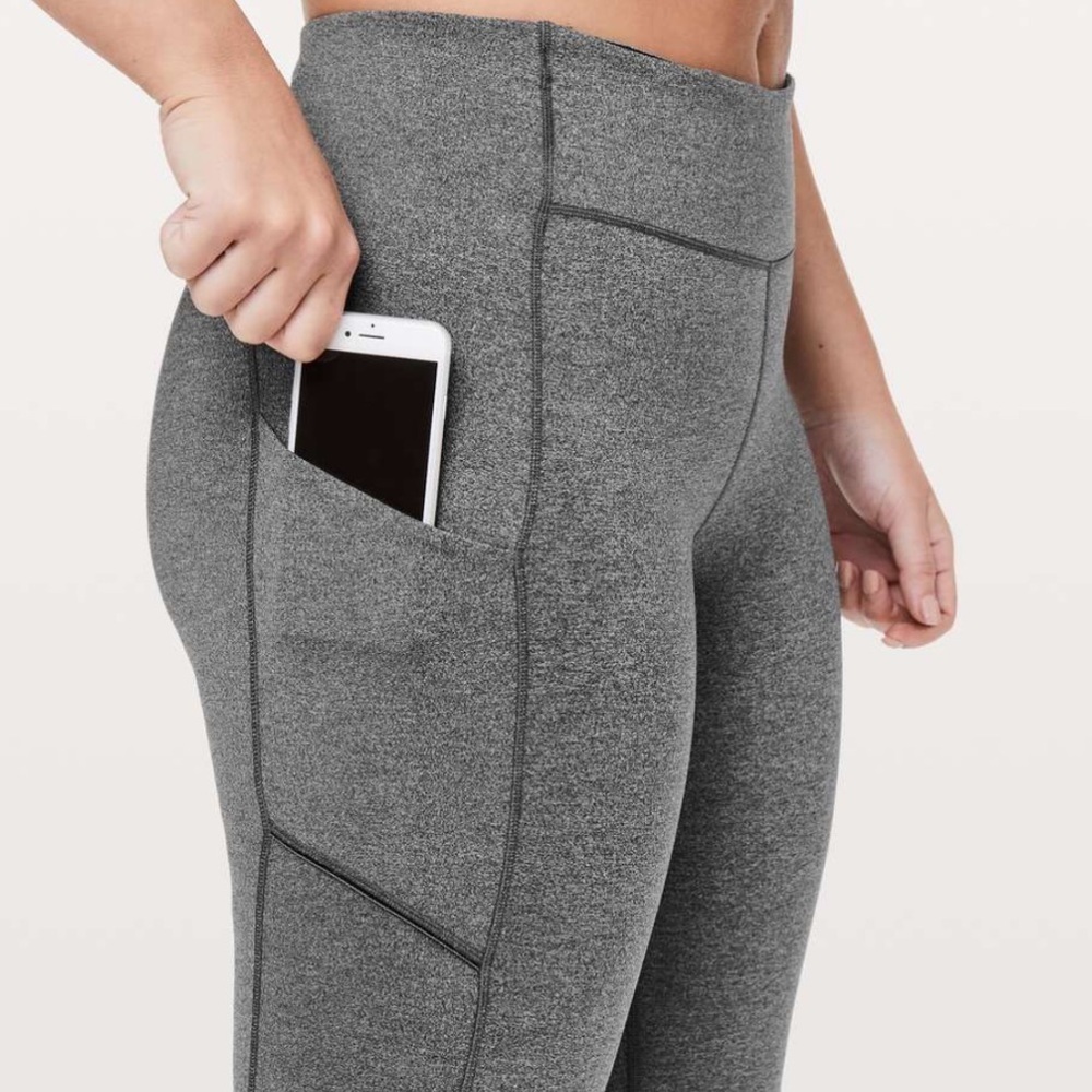 Lululemon • Speed Up Crop Leggings *21" in Heathered Black - Picture 4 of 12